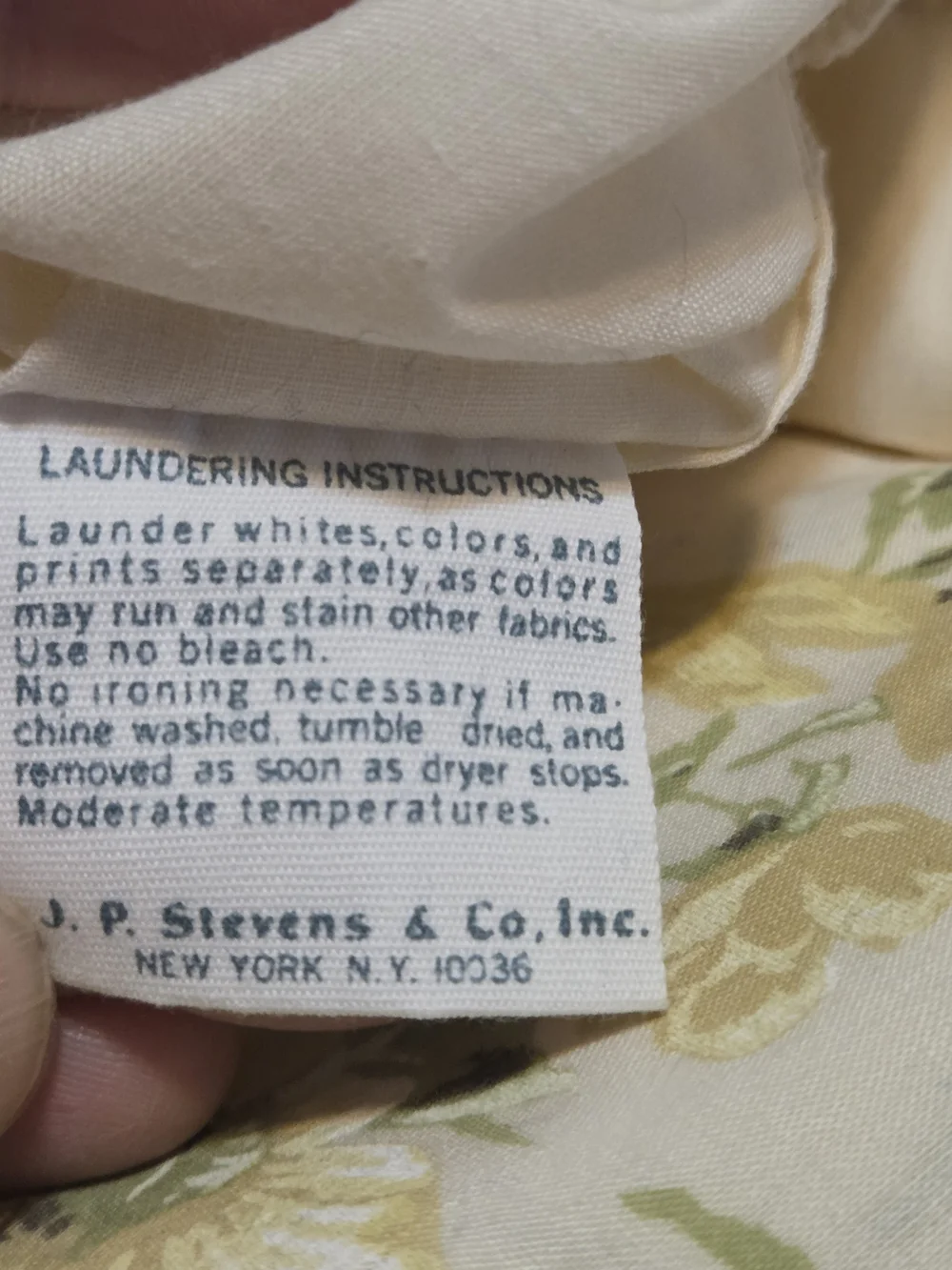 2 VTG UTICA  FLORAL STANDARD PILLOWCASES 1 Embellished Case